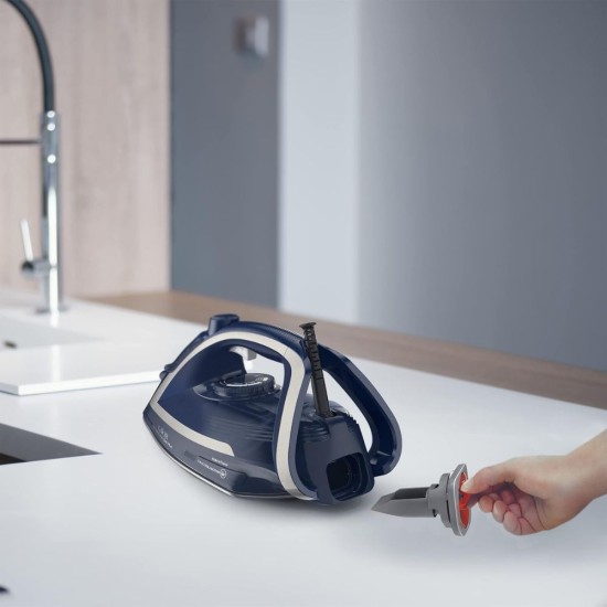 Парна Ютия Tefal FV6830 Ultragliss Plus – 2800W, 250г/мин